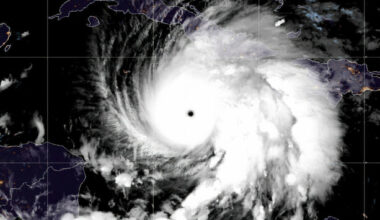 Hurricane Melissa loses strength en route to Cuba after wreaking 'disaster' in Jamaica - The Journal