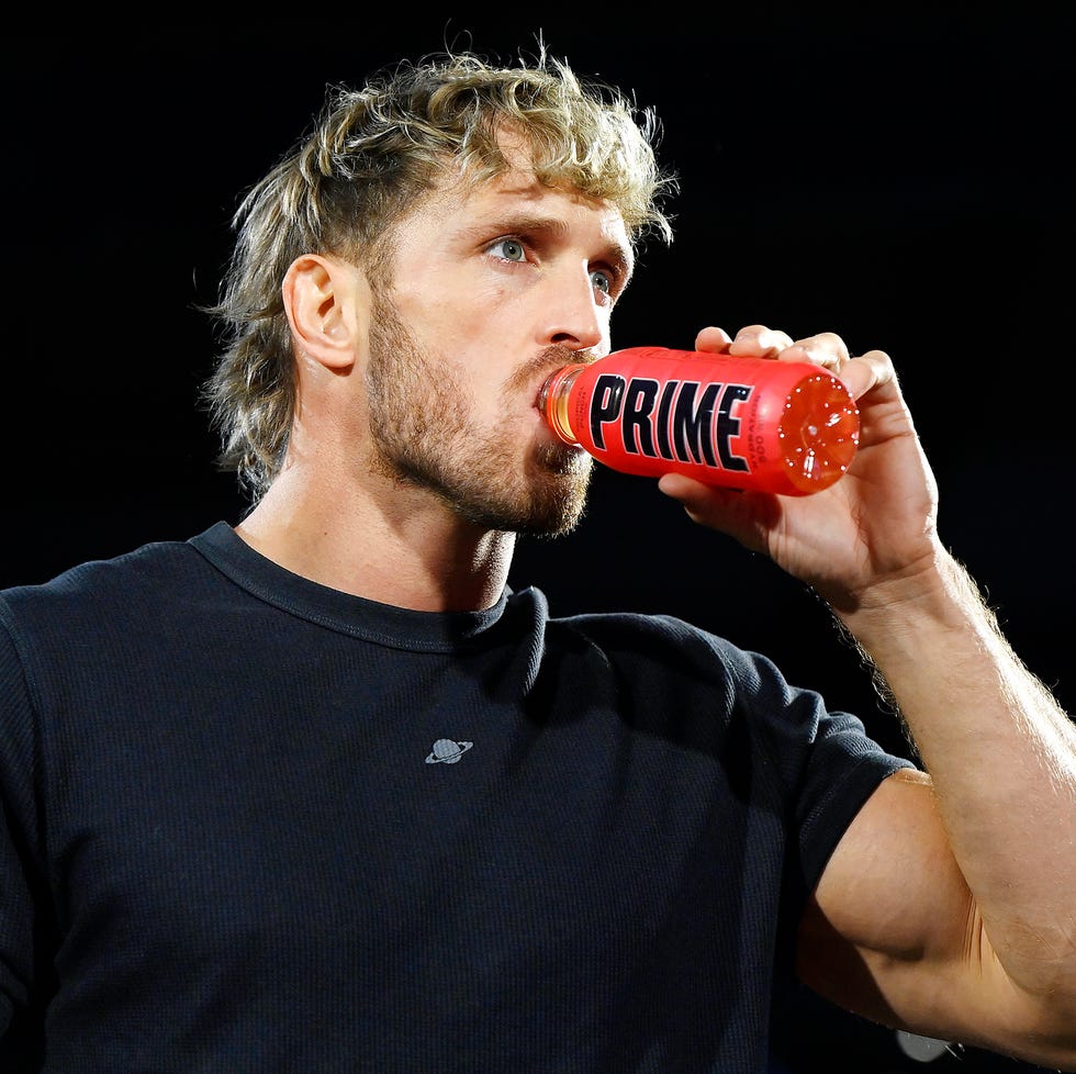 manchester, england october 11 logan paul warms up during the prime card public workout for ksi v tommy fury on october 11, 2023 in manchester, england photo by ben roberts photogetty images