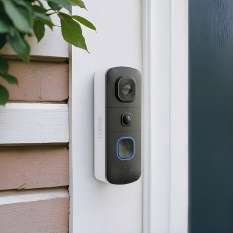 Cygnett HighPWR 148W Laptop Power Bank 27K on a front door