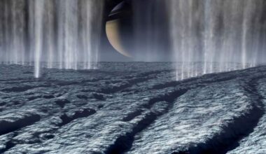 Cassini Detects Organic Molecules in Freshly Ejected Ice Grains from Enceladus’ Ocean