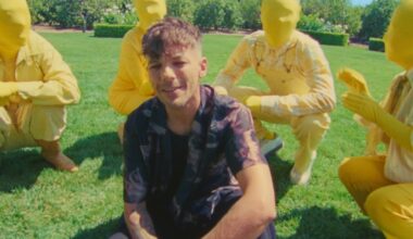 Louis Tomlinson Drops Silly 'Lemonade' Video: Watch