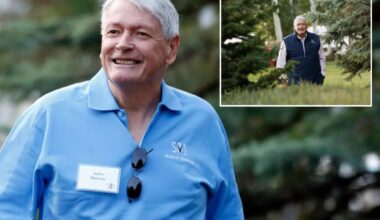 Media mogul John Malone steps down from Liberty Media after decades of shaping cable TV