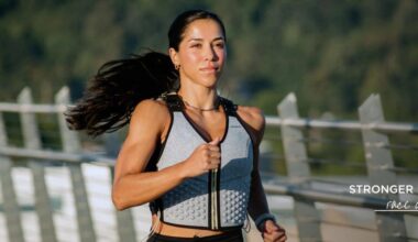 Does Walking With A Weighted Vest Have Benefits? A Trainer Explains