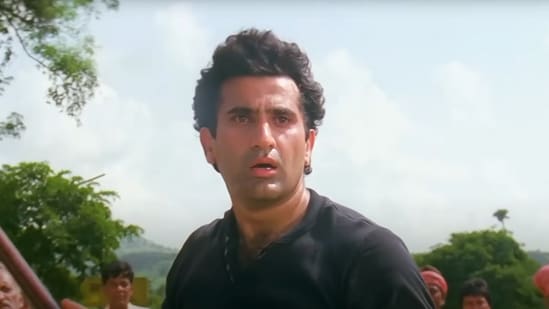 Parmeet Sethi played the role of Kuljeet in Dilwale Dulhania Le Jayenge.