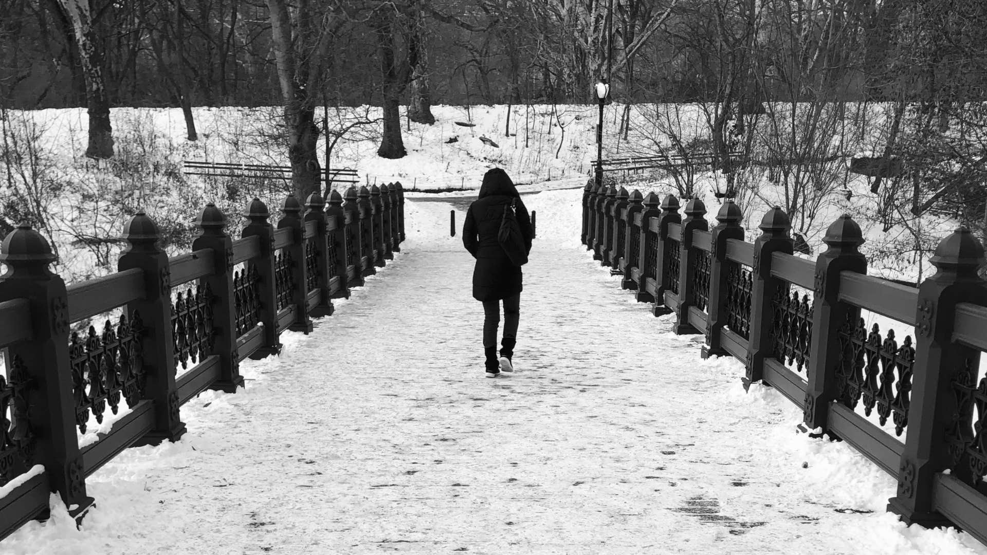 woman who goes for a walk so she doesn't feel like a hibernating sluf