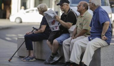 How much extra a month will pensioners in Spain get next year?