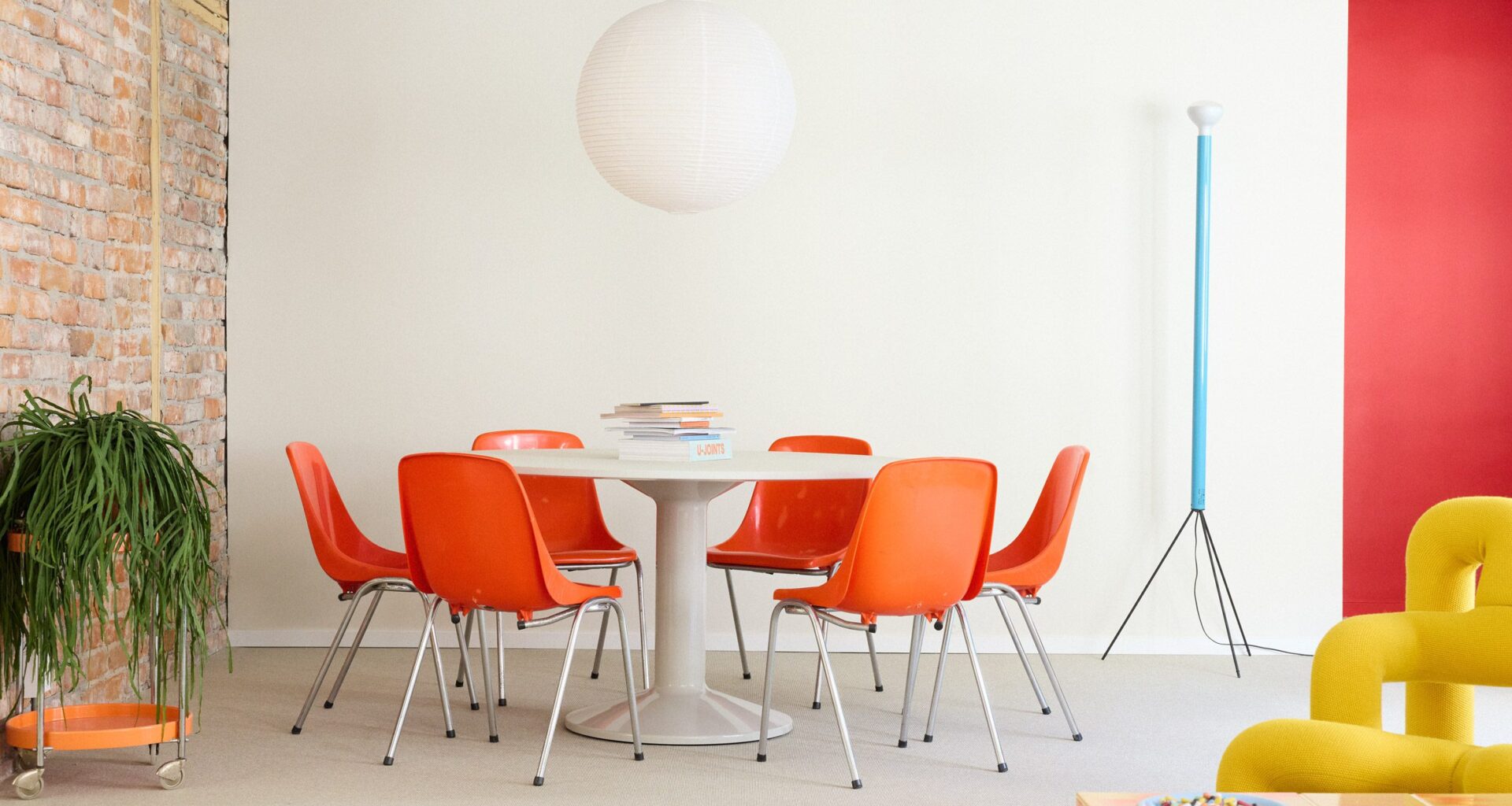 Table at Podimo Norway office by Omhu Projects