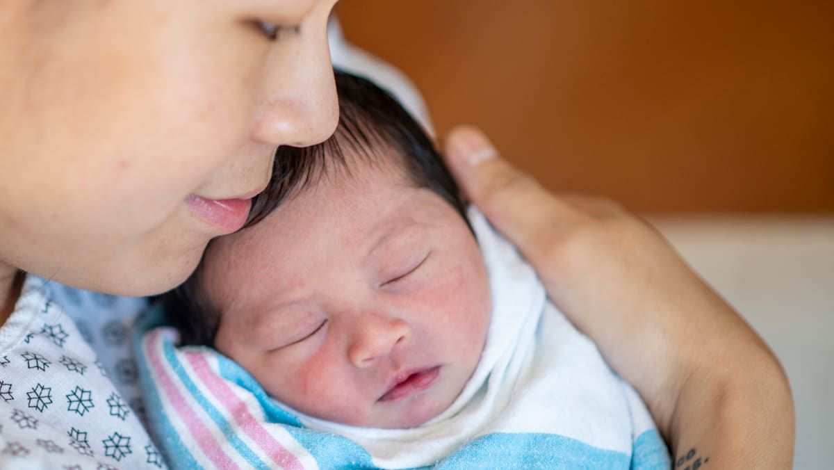 Confinement diet after childbirth: Dos and don’ts for new mums