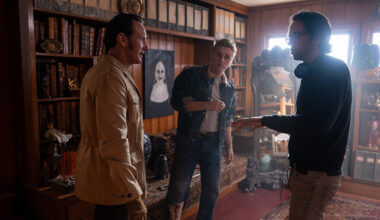 Caption: (L-R) Patrick Wilson as Ed Warren, Ben Hardy as Tony Spera and Director Michael Chaves an New Line Cinema’s Conjuring: Last Rites