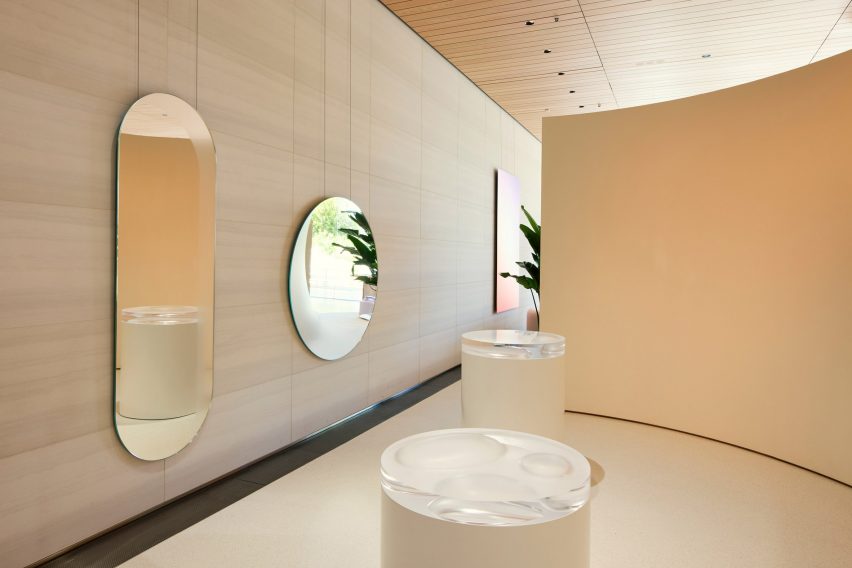 Sabine Marcelis at Apple