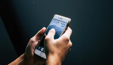 It's not screen time that matters, it’s what you do and when you do it