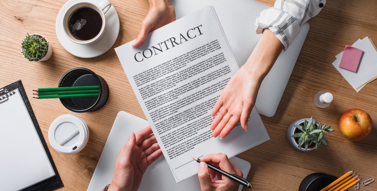 Stricter rules for foreigners working in Czechia take effect from today