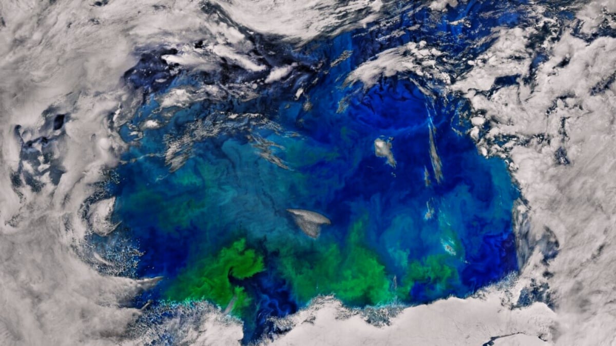 Thermal Time Bomb! Scientists Discover Massive Fireball Hidden Beneath The Ocean