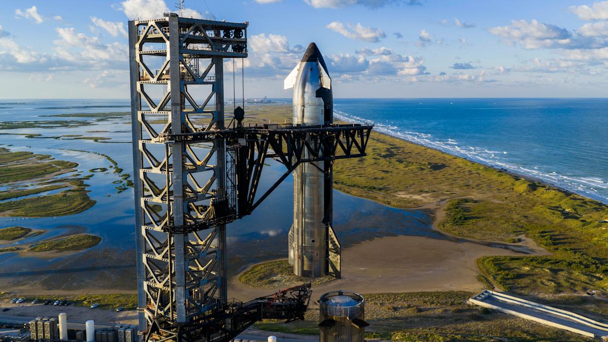 SpaceX will attempt Starship's 11th flight test on Monday