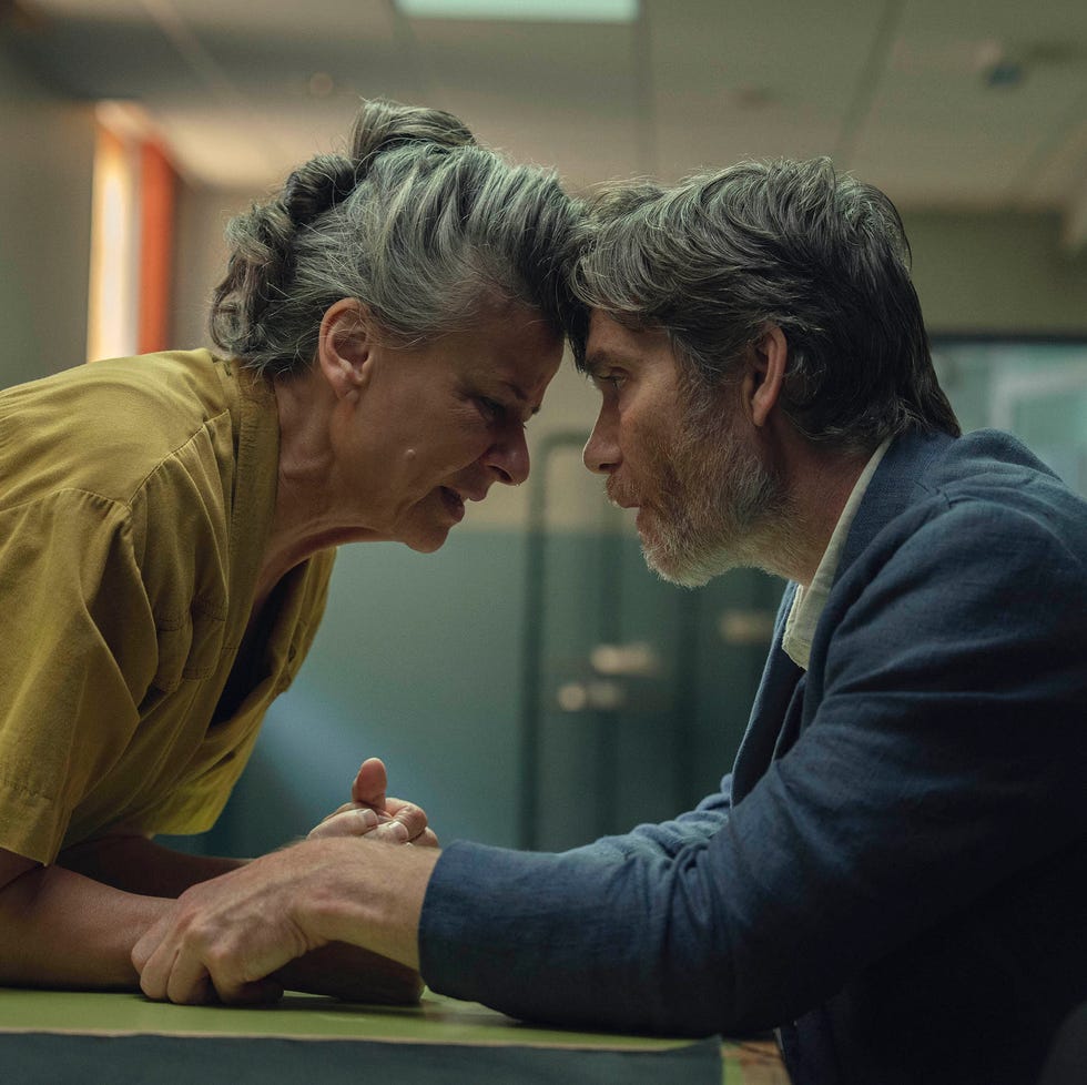 stanton wood. (l to r) tracey ullman as amanda, cillian murphy as steve in stanton wood. cr. robert viglasky/neflix © 2025