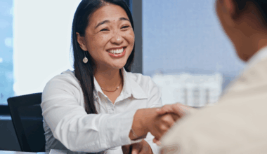Verizon exec tells unemployed Gen Z they can always volunteer to stand out in the current bleak job market: ‘No one's going to say no to free work’