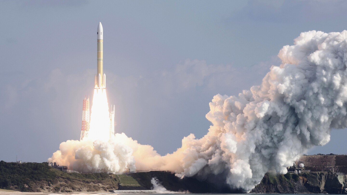 Japan's H3 rocket successfully launches, carrying new cargo spacecraft to ISS