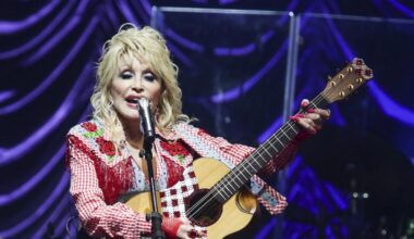 Dolly Parton's sister 'up all night praying' amid icon's health issues