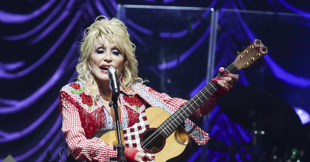Dolly Parton's sister 'up all night praying' amid icon's health issues