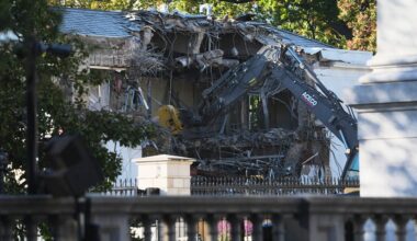 White House starts demolishing part of the East Wing to build Trump’s ballroom