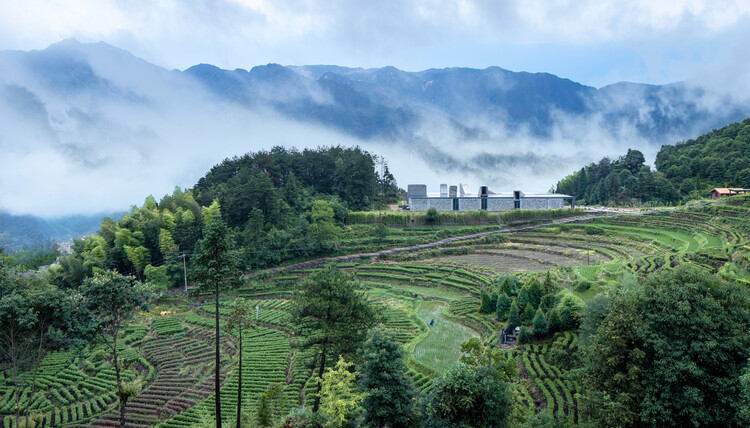 Xu Tiantian Receives the 2026 Charlotte Perriand Award - Image 8 of 21