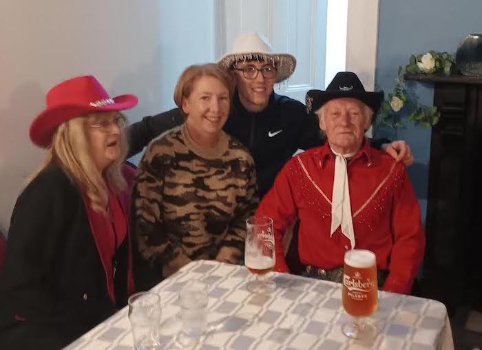 Standing room only as 'Texas Ollie' has its World Premiere in Raphoe