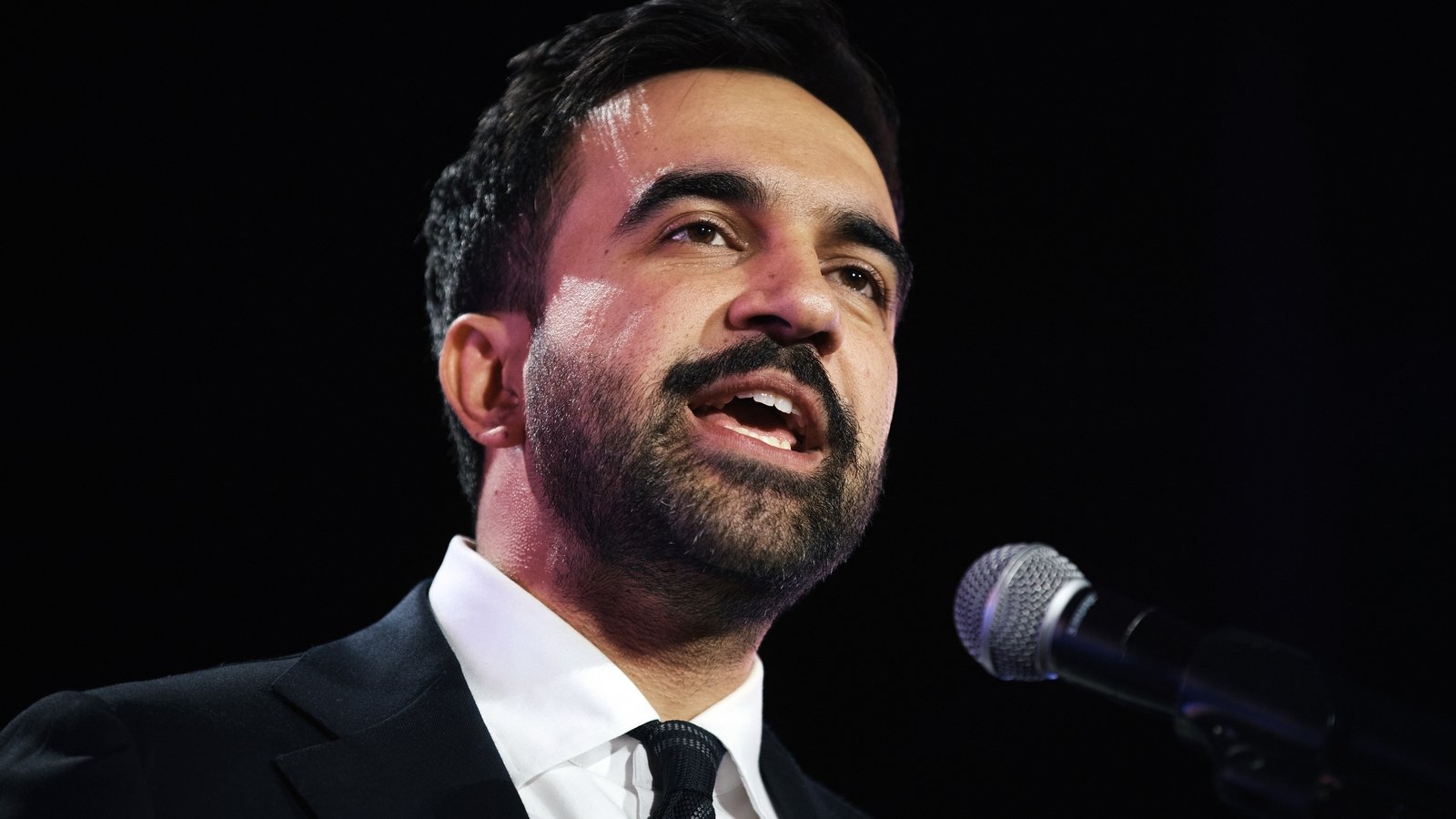 Trump threatens to restrict NYC funding if Mamdani wins