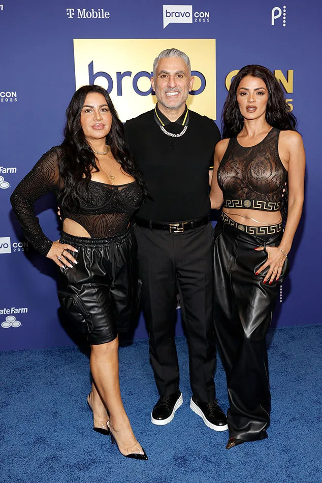 <p>Mercedes Javid, Reza Farahan & GG Garahdechi&nbsp;</p>