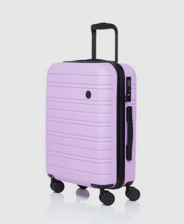 The Nere Stori Cabin Suitcase in Bright Lilac