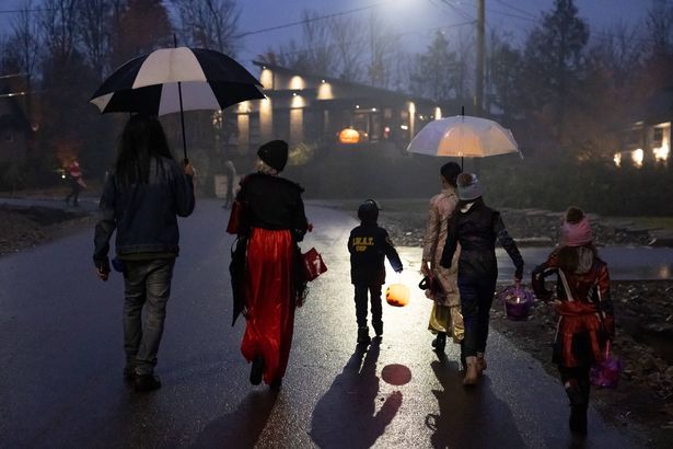 Irish homes who leave lights on for trick or treaters issued serious warning