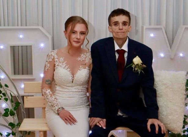 Stephen and Hannah on their wedding day