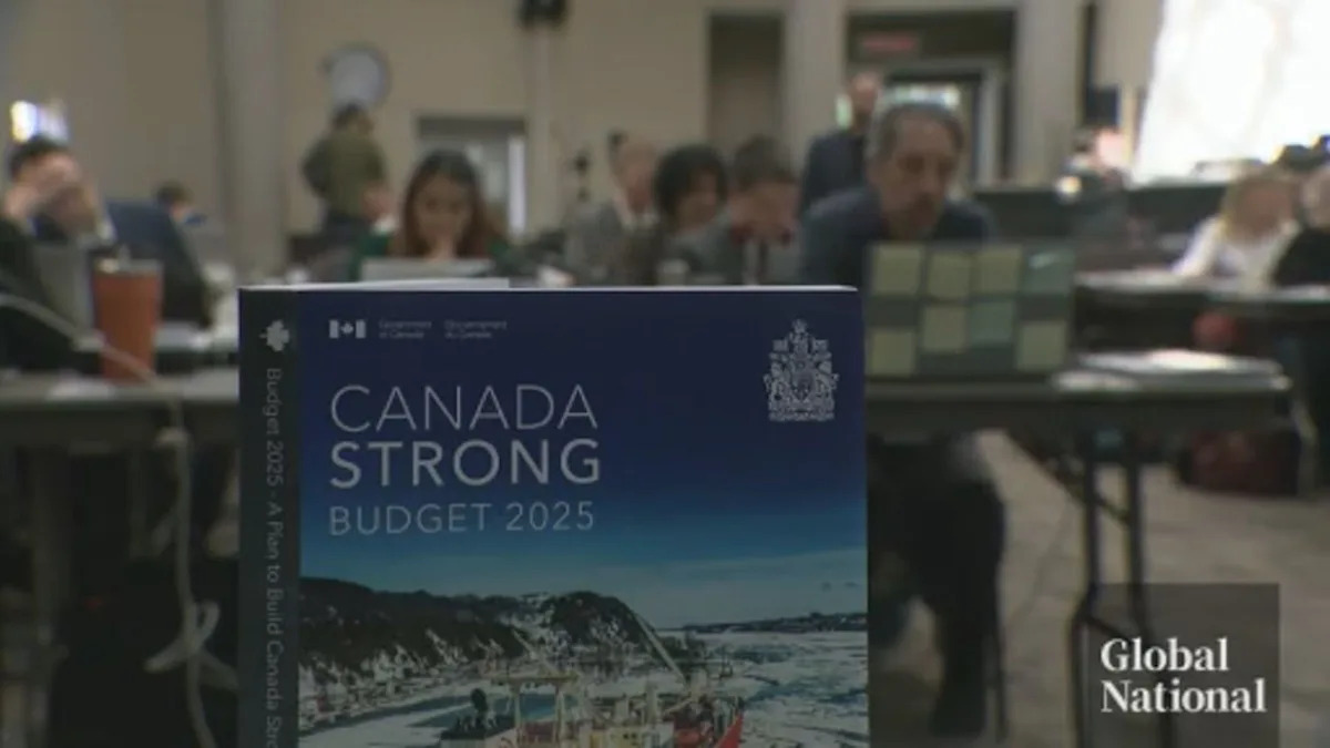 Canada adds 67,000 jobs in October, boosting economy: StatCan report - Yahoo News Canada