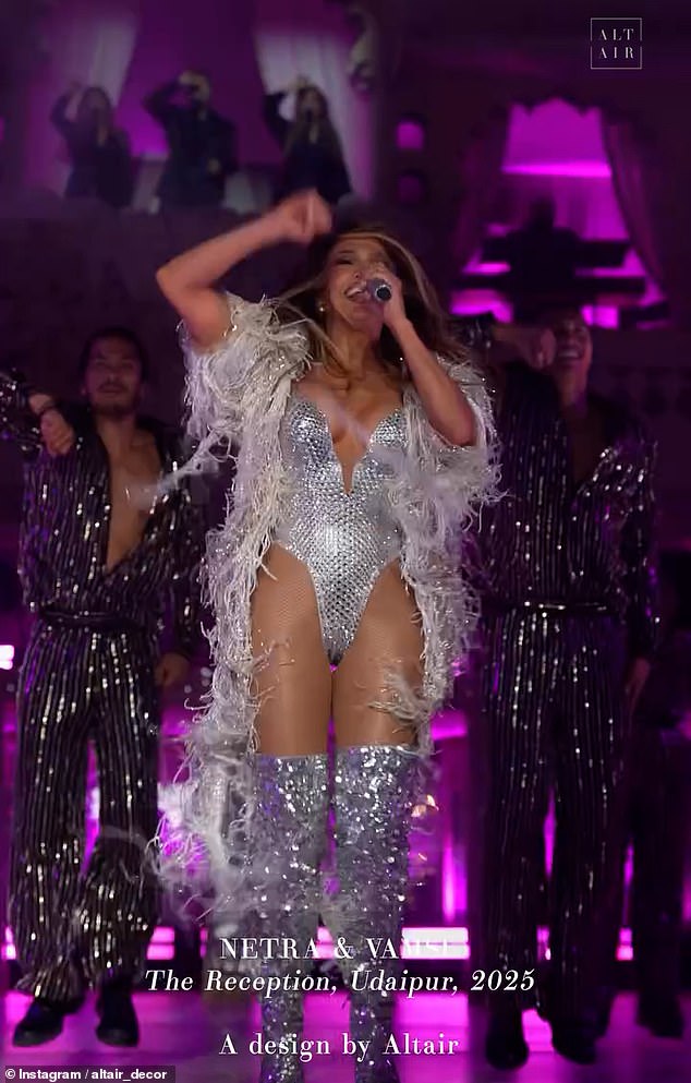 Revellers were seen dancing to JLo's chart-topping hits