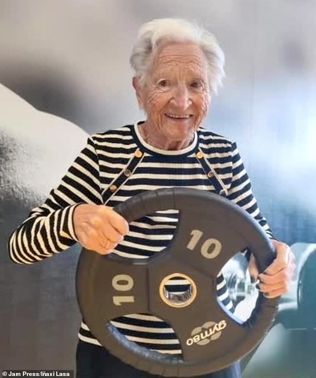 Iñaxi, who grew up in the Basque country, says it's not just about training alone - diet also plays a role