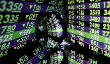 Taiwan shares plunge almost 1,000 points amid Fed concerns