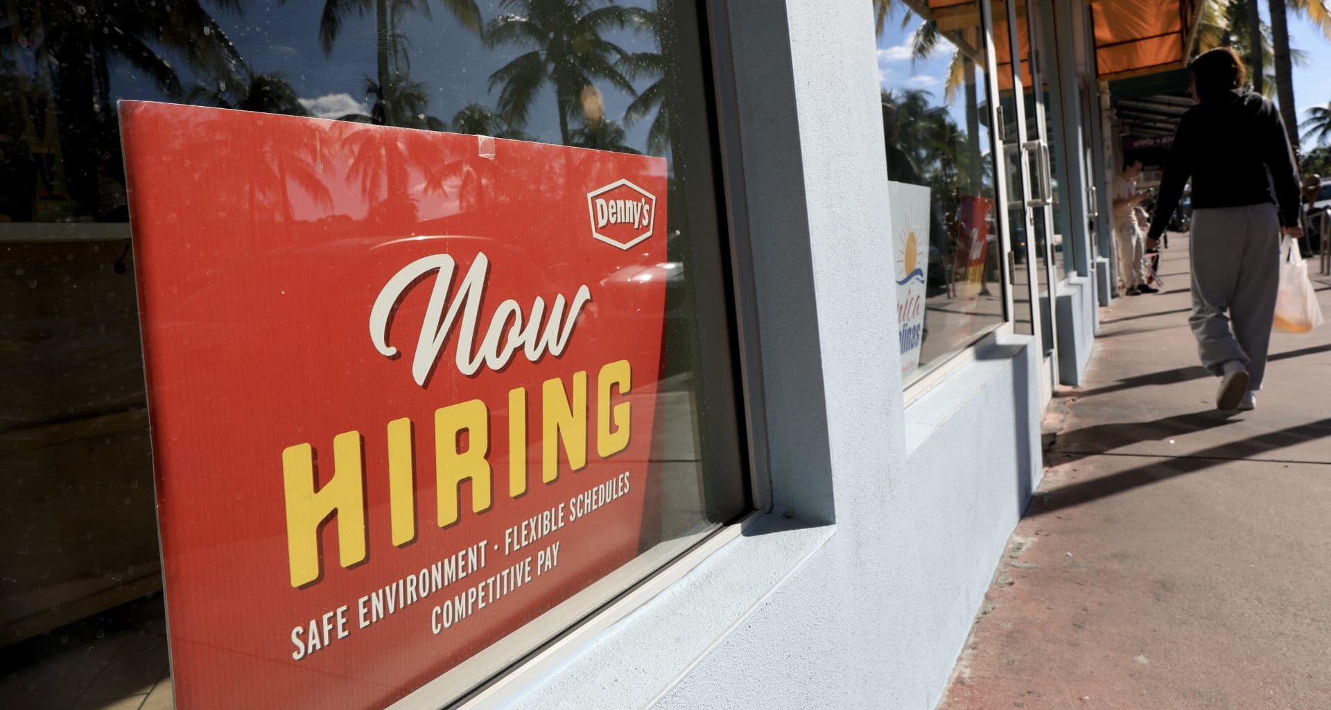 Private payroll losses accelerated in the past four weeks, ADP reports