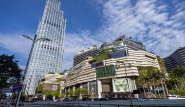 New World, Vanke Debt Moves Shake Up China’s Property Sector