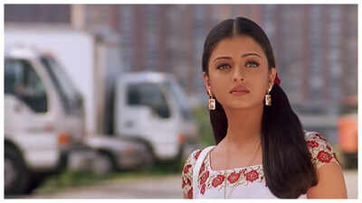 Aishwarya Rai Bachchan had to turn down 'Kuch Kuch Hota Hai' because of 'Aa Ab Laut Chalen'