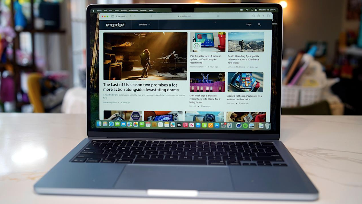 Apple's M4-powered laptop drops to $750 before Black Friday