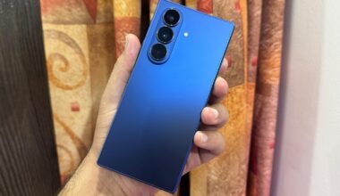 Oppo gearing up to rival Samsung Galaxy Z Fold 7 with a 6,000mAh foldable 
(HT Tech)