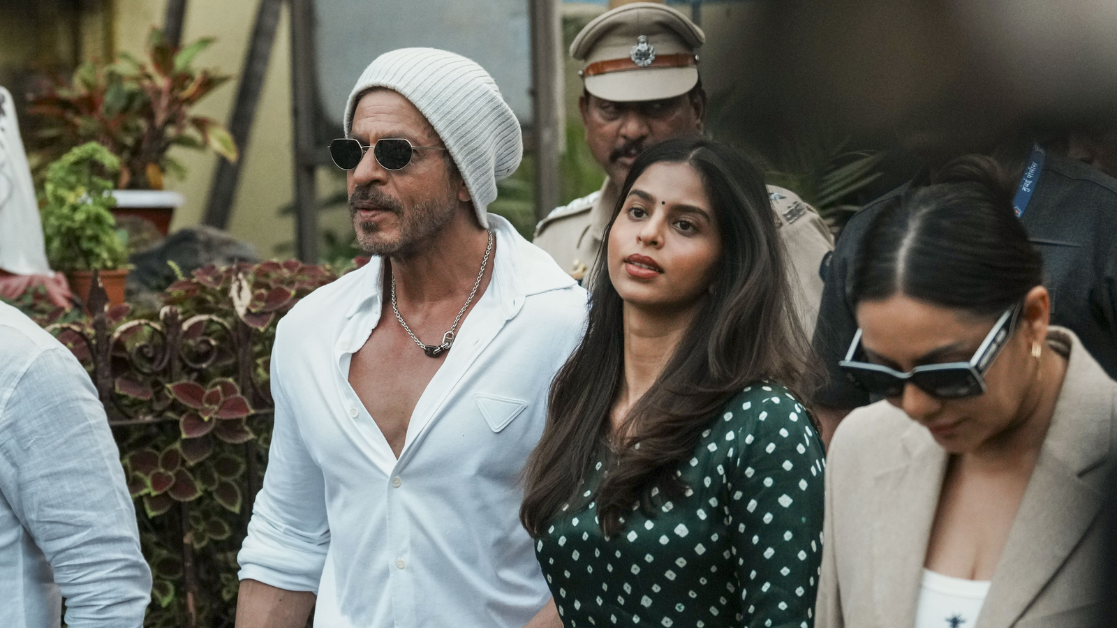 Suhana Khan calls herself 'King's princess' in birthday post for dad Shah Rukh Khan; confirms role in his next film