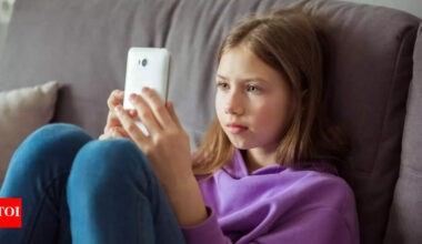 Kids using smartphones before 13? Study warns of alarming long-term mental health issues
