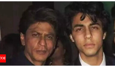 '...that’s not charming gentlemanly thing to do': Shah Rukh Khan once jokingly said he would rip off Aryan Khan's lips if he kissed a girl |