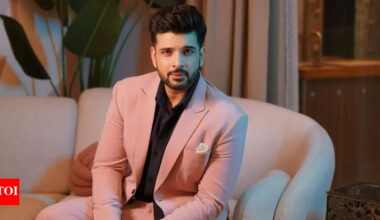 Splitsvilla X6: Karan Kundrra joins Sunny Leone as the new co-host of the reality show |