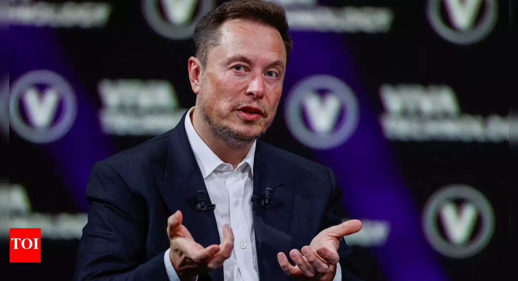 Elon Musk's new 'AI warning' on Joe Rogan show: ‘There will be a lot of trauma and..’