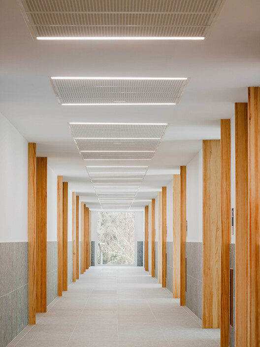 Faveker’s Tailor-Made Tiled Facade Brings Personality and Efficiency to the New Muskiz Secondary School - Image 9 of 13