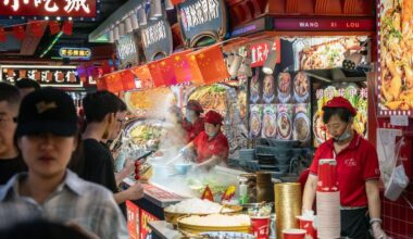 China Consumer Prices Unexpectedly Rise on Holiday Demand