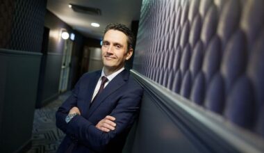 Addiction expert warns over ‘loot boxes’ and lure of online gaming