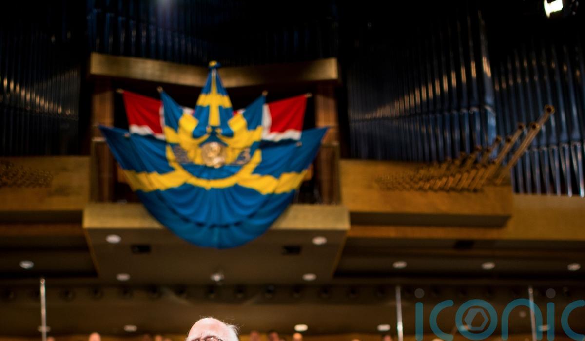 Late physicist’s Nobel Prize medal donated to university where he had key idea