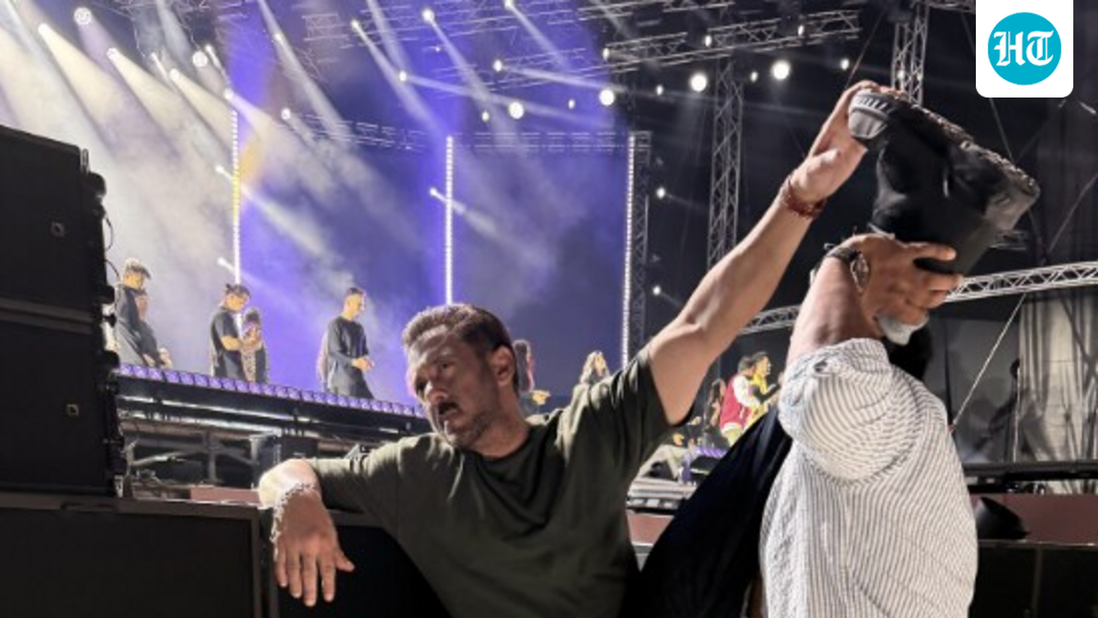 Ahead of his 60th birthday, Salman Khan shows how fit and flexible he still is. See pic from Da-Bangg Doha show